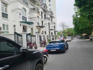 Chính chủ bán căn biệt thự hdi số 68a võ chí công 136m² giá 52 tỷ,  chủ nhà 0332 625 ***