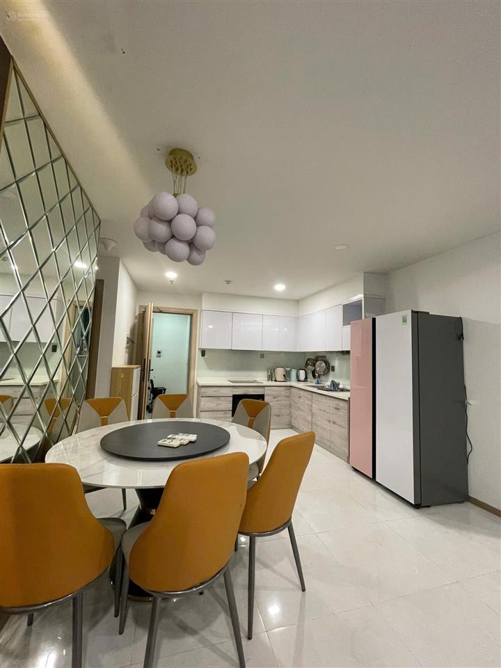 Bán cc mini riva park, 7,5 tỷ, 105m2, view đẹp, tiện ích đầy đủ tại q4, hcm