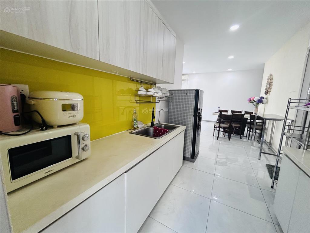 Bán viva 3 pn 2 wc view đẹp đông nam giá 6,5 tỷ