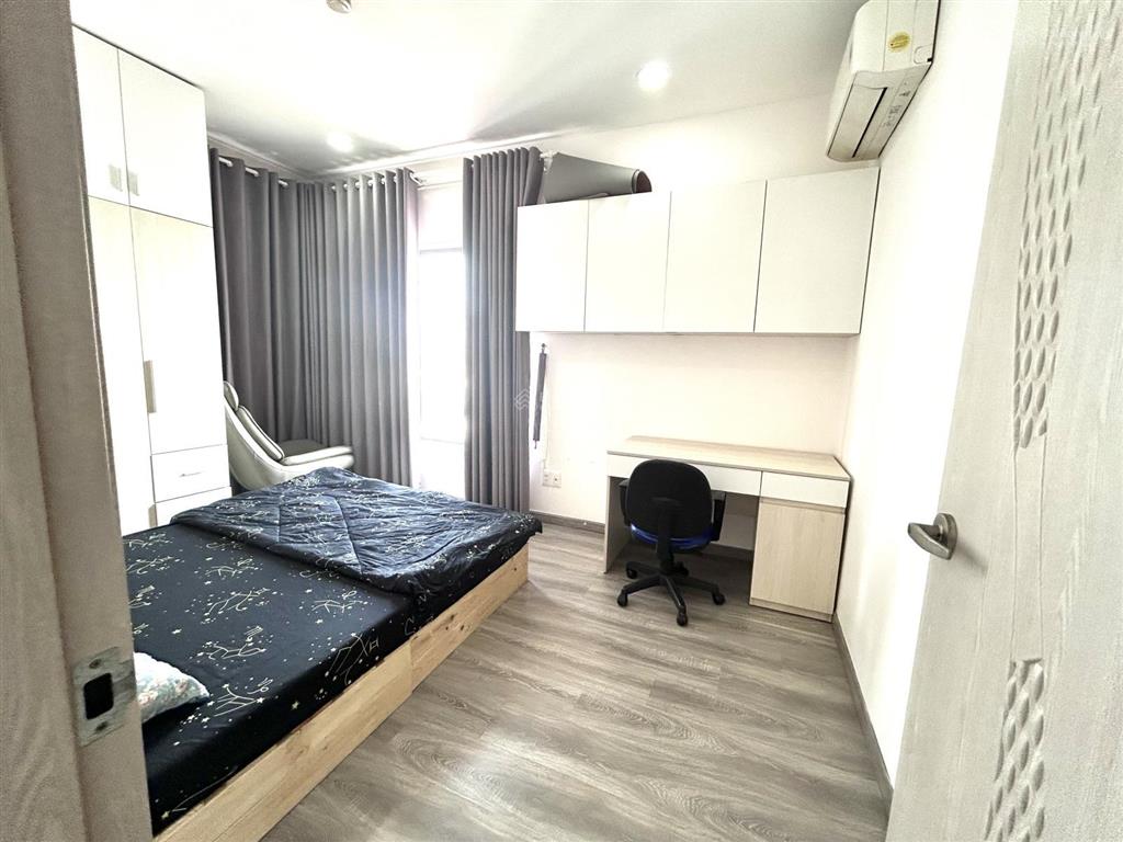 Bán viva 3 pn 2 wc view đẹp đông nam giá 6,5 tỷ