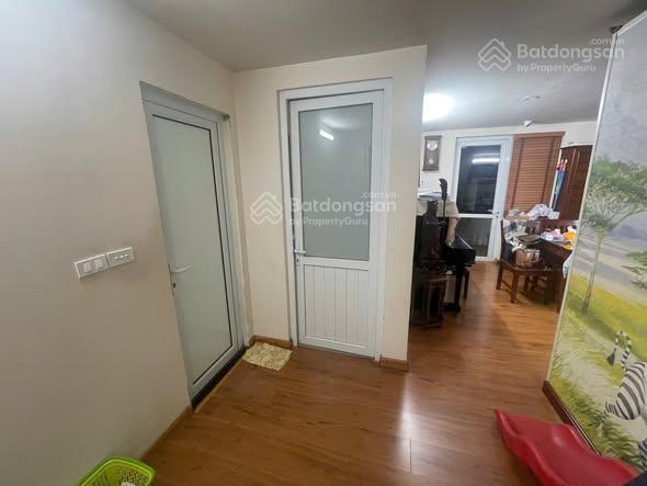 Bán căn hộ 3pn tại tòa nhà 197 trần phú, giá ưu đãi 8,2 tỷ, 132m2