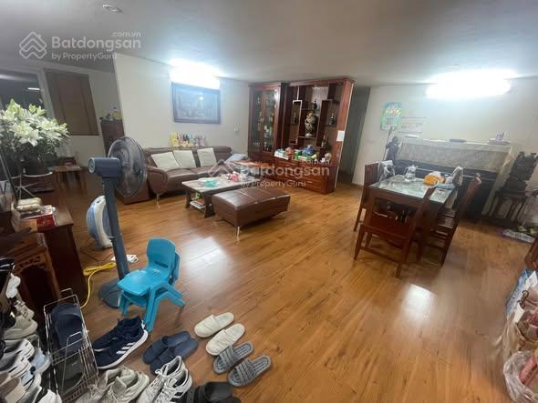 Bán căn hộ 3pn tại tòa nhà 197 trần phú, giá ưu đãi 8,2 tỷ, 132m2