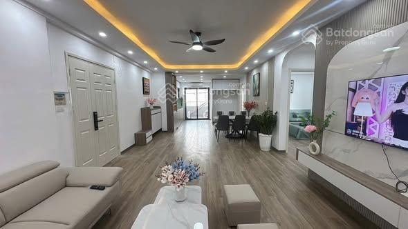 Bán cc 3pn, 2wc tại ct2a khu đô thị mới xa la, giá 6,25 tỷ, 101m2 bao đẹp hot!