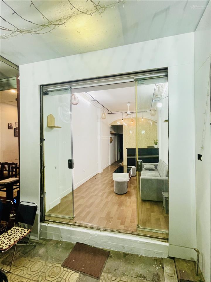 Mặt bằng kinh doanh mặt phố trấn vũ 25m2  chính chủ cho thuê