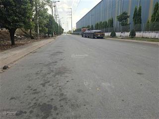 Bán lô đất 3.7 ha trong kcn đất quốc, tân uyên, bình dương