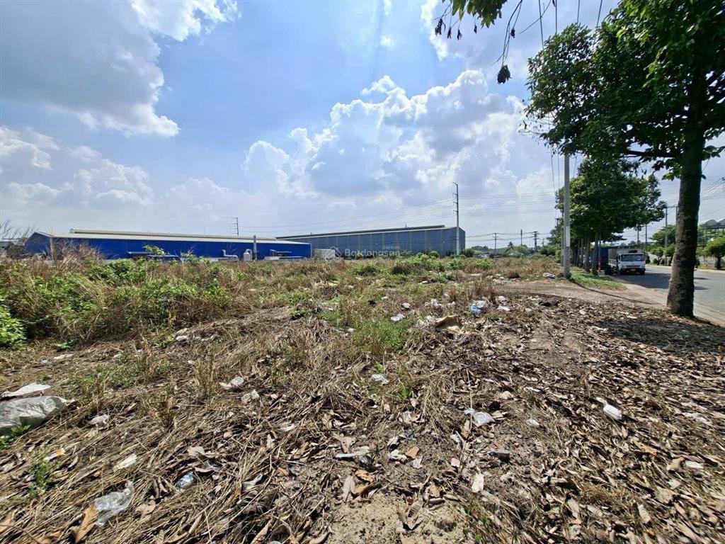 Bán lô đất 3.7 ha trong kcn đất quốc, tân uyên, bình dương