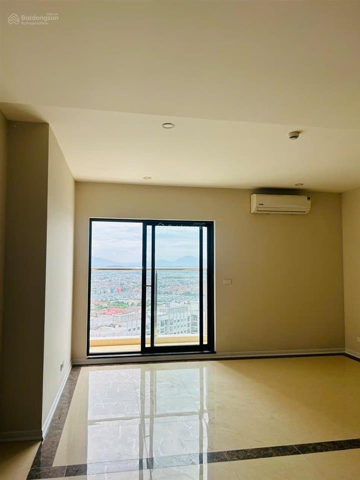 Căn góc, mới 100%, 3 phòng ngủ, ban công phòng khách, hpc landmark 105