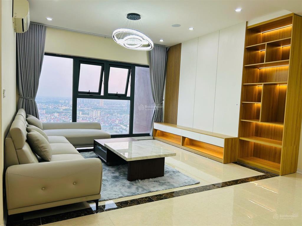 Bán căn hộ 4 ngủ, 3 vệ sinh, mới 100% chưa từng sử dụng, full nội thất mới, hpc landmark 105