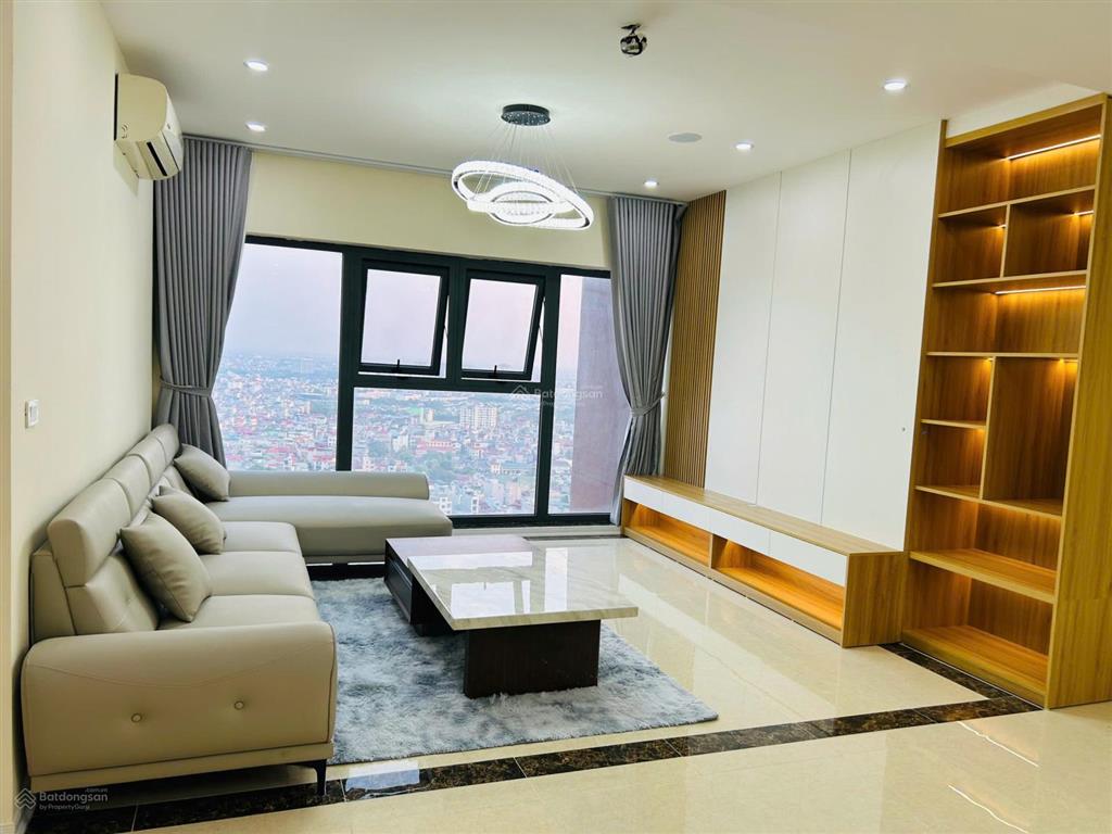 Bán căn hộ 4 ngủ, 3 vệ sinh, mới 100% chưa từng sử dụng, full nội thất mới, hpc landmark 105