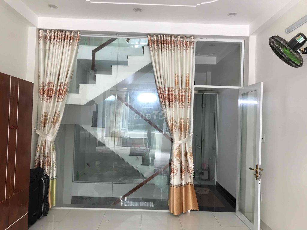 Nhà 1 trệt 2 lầu, sân thượng 4x13 cách ga metro Bình Thái 500m