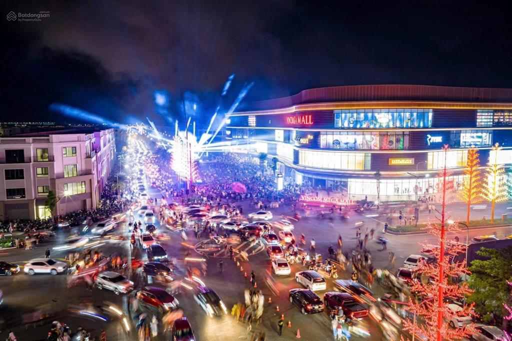 Bán căn shophouse tl5x  mặt phố đi bộ, gần cv kpark  vinhomes vũ yên, giá 17 tỷ