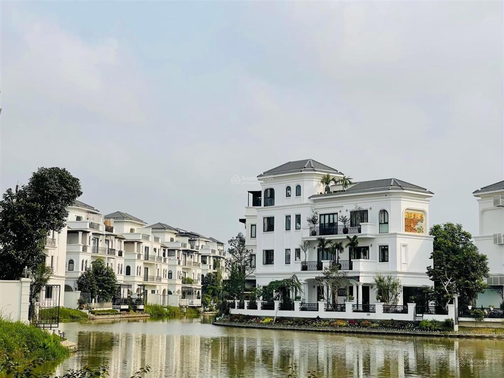 Cực hiếm  biệt thự sl ngón tay  vinhomes marina, 226m2, thô, view hồ, công viên, giá 2x tỷ