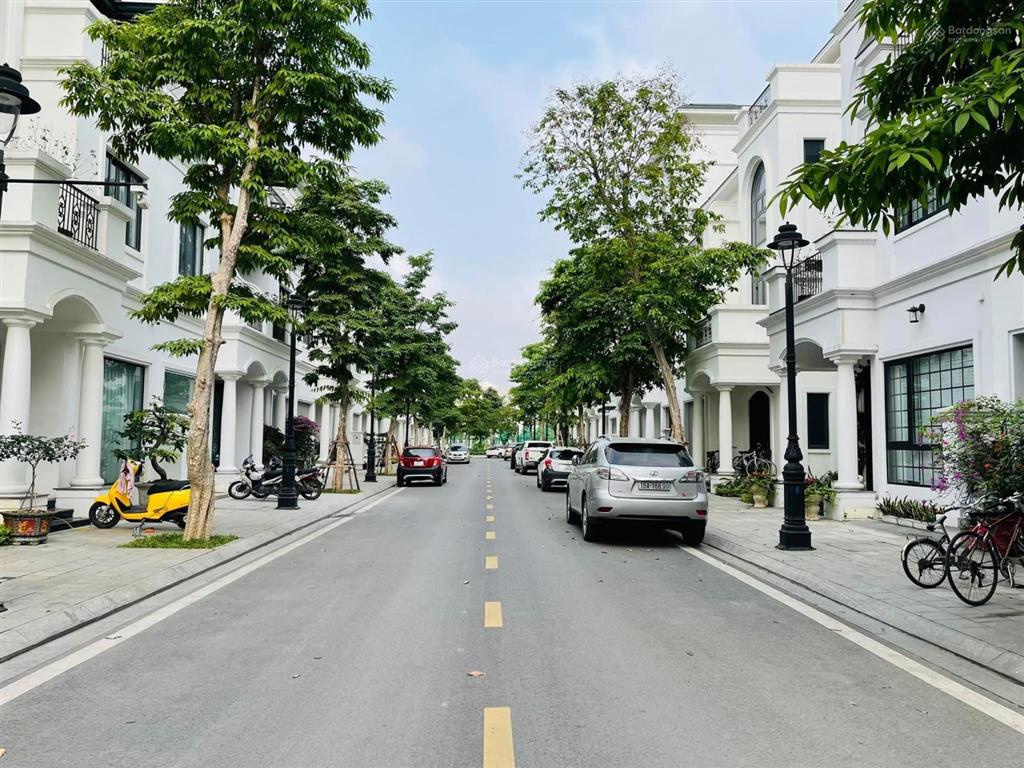 Cực hiếm  biệt thự sl ngón tay  vinhomes marina, 226m2, thô, view hồ, công viên, giá 2x tỷ