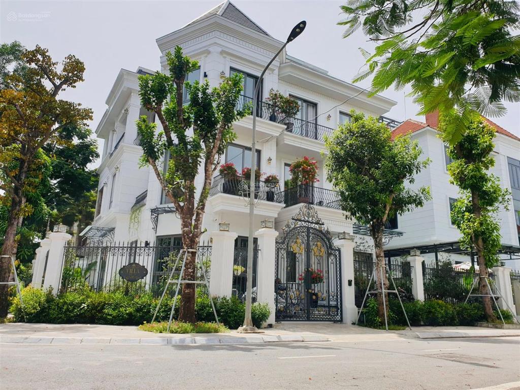 Bán biệt thự đơn lập paris  vinhomes imperia, gần 300m2, gara ô tô, vỉa hè, giá chỉ 3x tỷ
