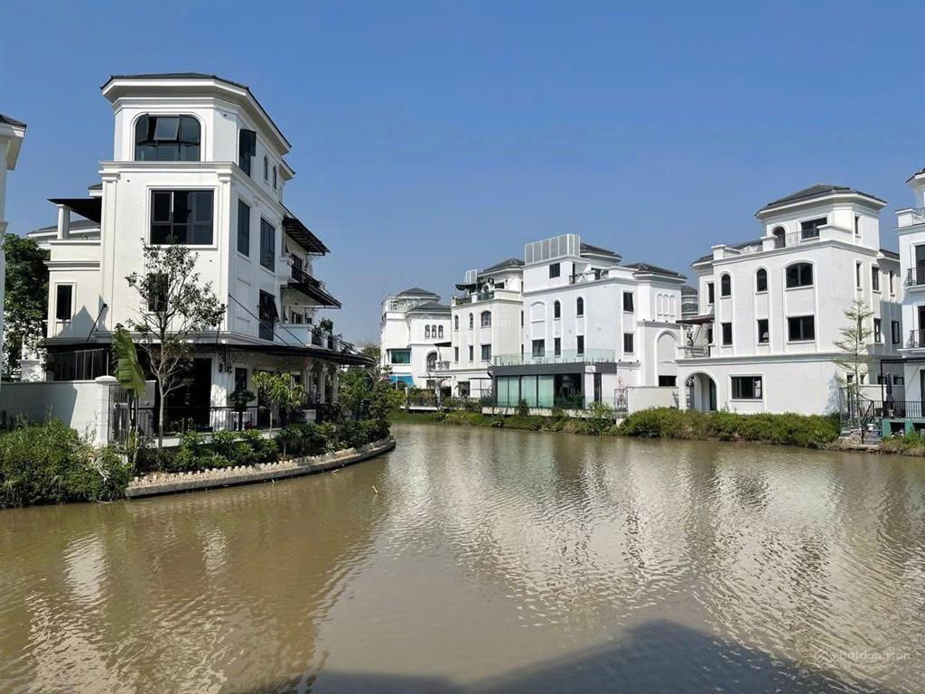 Bán biệt thự đơn lập ngọc trai  vinhomes marina, 239m2, mặt tiền rộng, thô, view hồ, nhỉnh 25 tỷ
