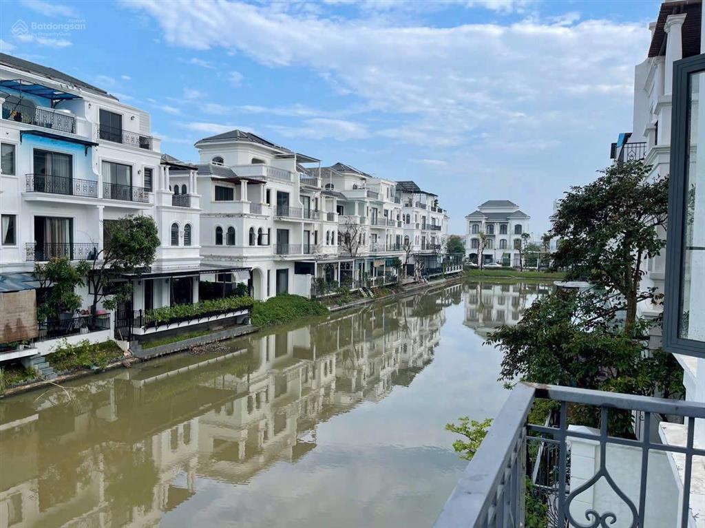Bán biệt thự đơn lập ngọc trai  vinhomes marina, 239m2, mặt tiền rộng, thô, view hồ, nhỉnh 25 tỷ
