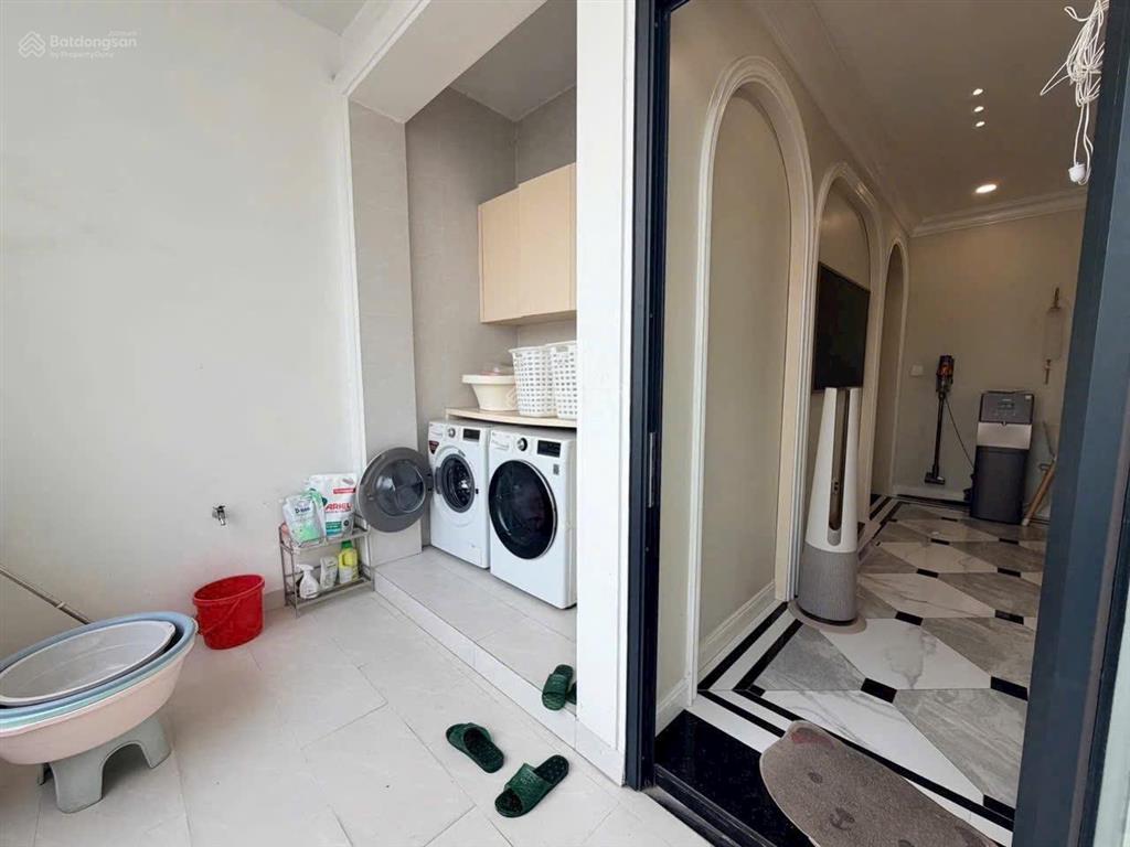 Bán siêu phẩm shop 120m² mặt hải đăng  vin marina, vị trí đẹp, kinh doanh tốt, nhỉnh 2x tỷ