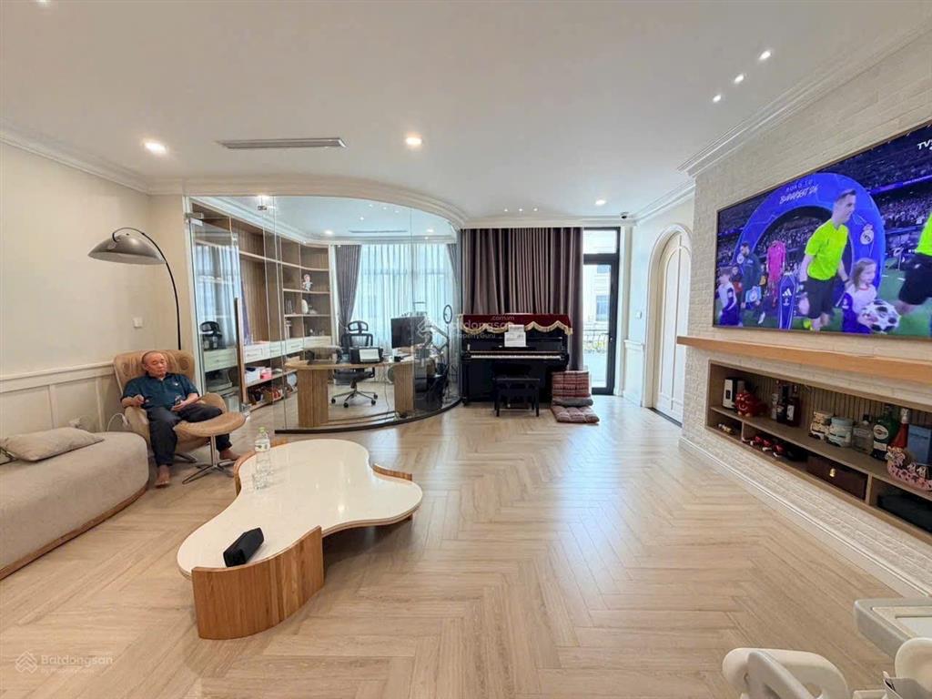Bán siêu phẩm shop 120m² mặt hải đăng  vin marina, vị trí đẹp, kinh doanh tốt, nhỉnh 2x tỷ