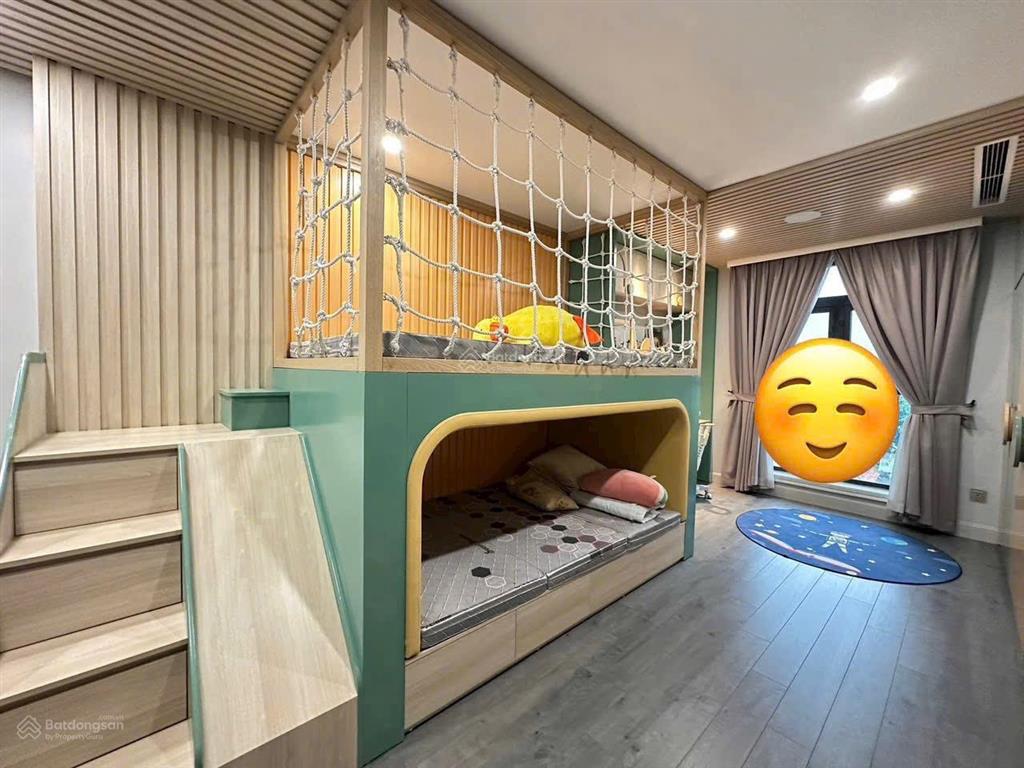 Bán biệt thự sao đỏ  cầu rào 2, 200m2, full nt đẹp sang trọng, thang máy xịn xò, giá chỉ 22 tỷ