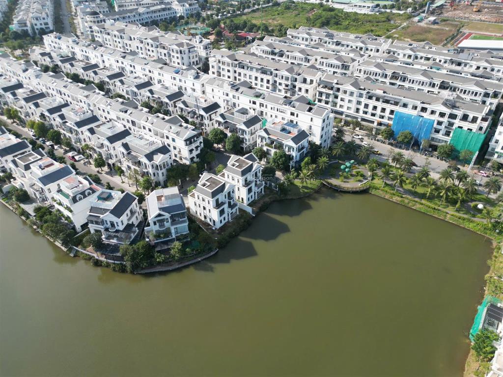 Cực hiếm  bán biệt thự sl sao biển 4  vin marina, 165m2, thô cđt, nhỉnh 18 tỷ