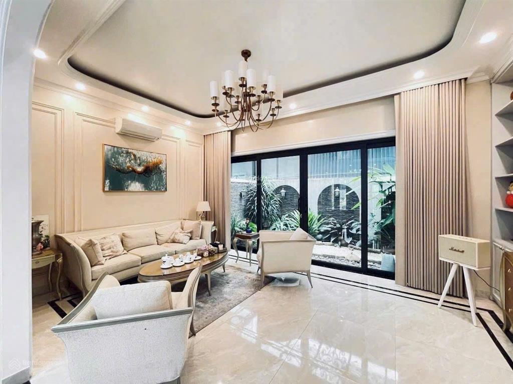 Bán căn lk 90m2 khu ngọc trai  vin marina, full nt cực đẹp, có thang máy, nhỉnh 14 tỷ