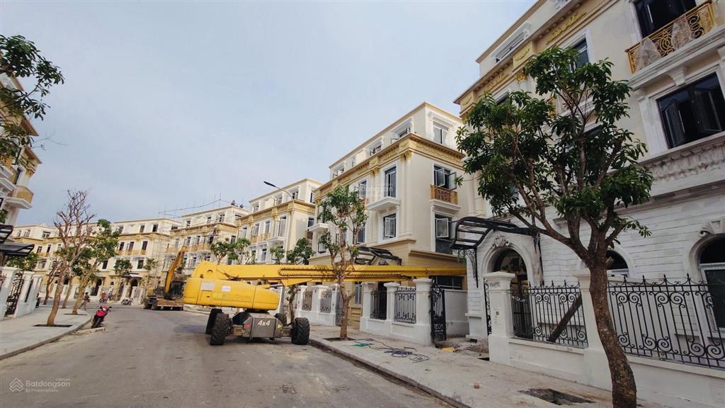 Cắt lỗ sâu  01 căn duy nhất biệt thự hoàng gia  vin vũ yên, 200m2, nở hậu, giá chỉ 14.x tỷ