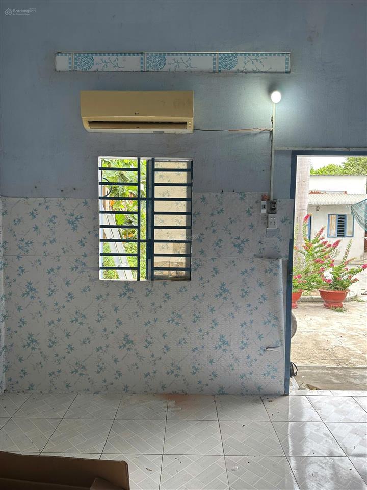 Nhà trọ sân vườn ngọc mai sạch sẽ, có gác, thoáng mát, sân vườn trồng rau nuôi cá