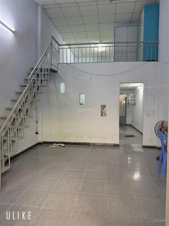 Ngộp lắm cần ra gấp nhà cấp 4 sát đường đỗ xuân hợp
