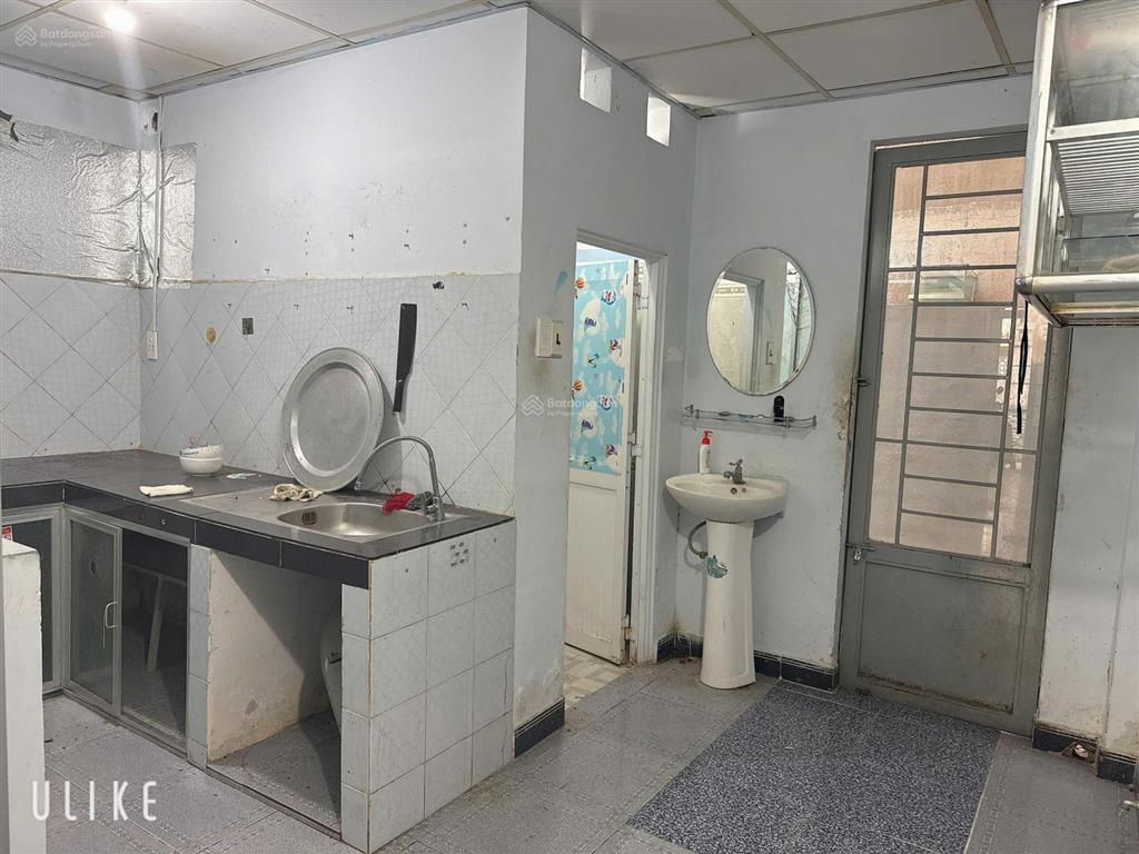 Ngộp lắm cần ra gấp nhà cấp 4 sát đường đỗ xuân hợp