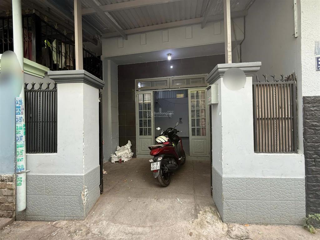 Ngộp lắm cần ra gấp nhà cấp 4 sát đường đỗ xuân hợp