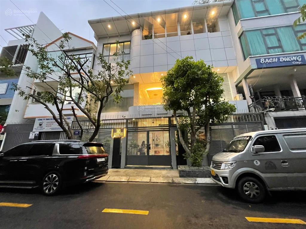 Bán nhà mt đường nguyễn minh hoàng quận tân bình, dt 7x 13,5m, 3 tầng, giá 22 tỷ tl.