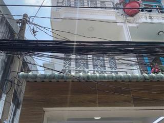 Bán nhà 3 tầng 4,5 tỷ hẻm 502 huỳnh tấn phát  p. bình thuận  quận 7.