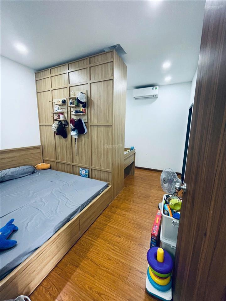 Cho thuê 2pn 11tr chung cư dvela 1117 huỳnh tấn phát  phường phú thuận  q7
