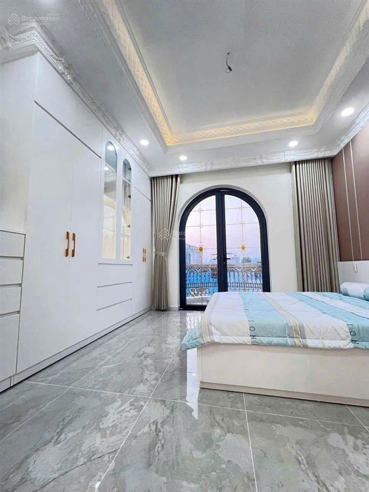 Bán nhà 3 lầu kdc sài gòn mới đường huỳnh tấn phát  thị trấn nhà bè  xe hơi đậu trong nhà