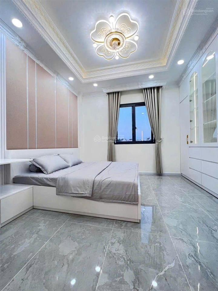 Bán nhà 3 lầu kdc sài gòn mới đường huỳnh tấn phát  thị trấn nhà bè  xe hơi đậu trong nhà