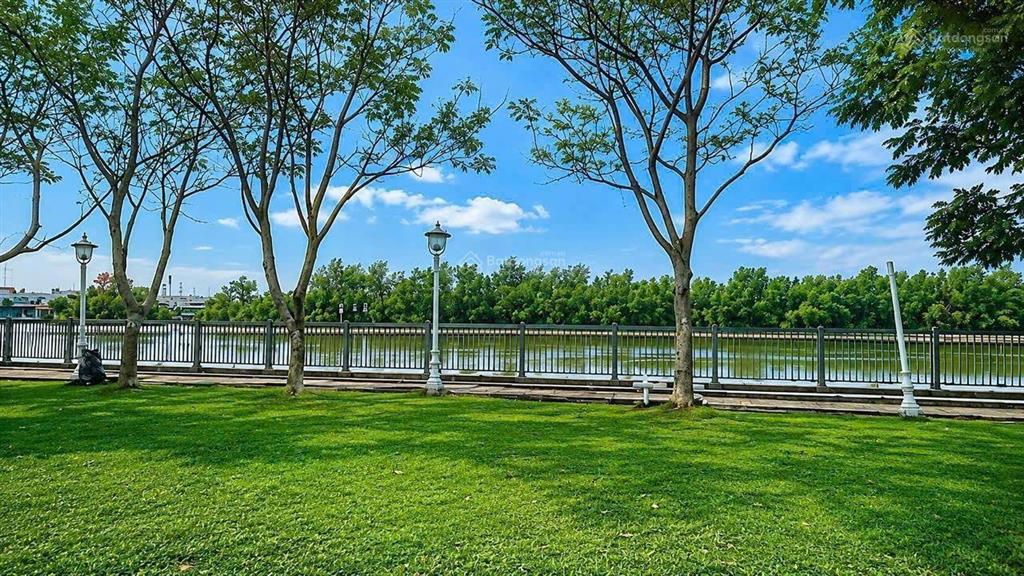 Bán biệt thự ven sông  tân mỹ q7 cách trường canada phú mỹ hưng 5 phút