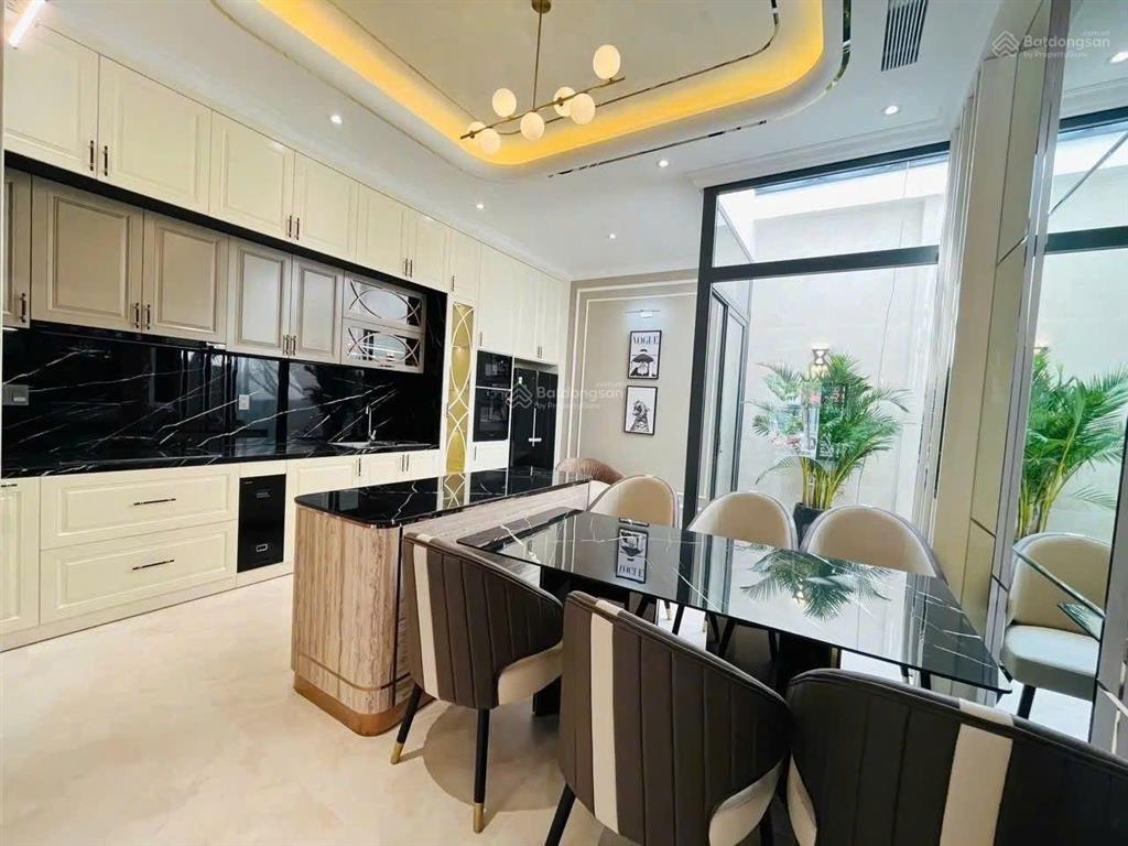 Bán gấp nhà đường d5b phường tân mỹ quận 7