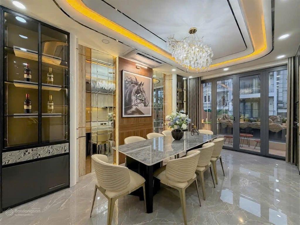 Bán nhà phố cao cấp đường phú thuận phường phú thuận quận 7