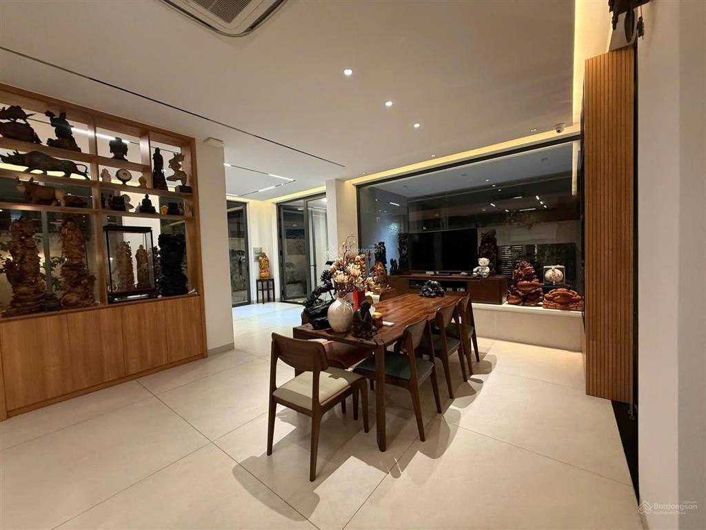 Bán biệt thự siêu đẹp kdc ven sông, phường tân hưng quận 7