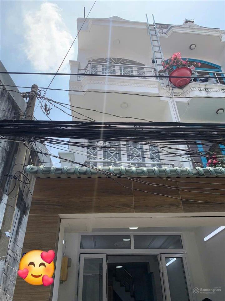 Bán nhà 3 tầng 4,5 tỷ hẻm 502 huỳnh tấn phát  p. bình thuận  quận 7