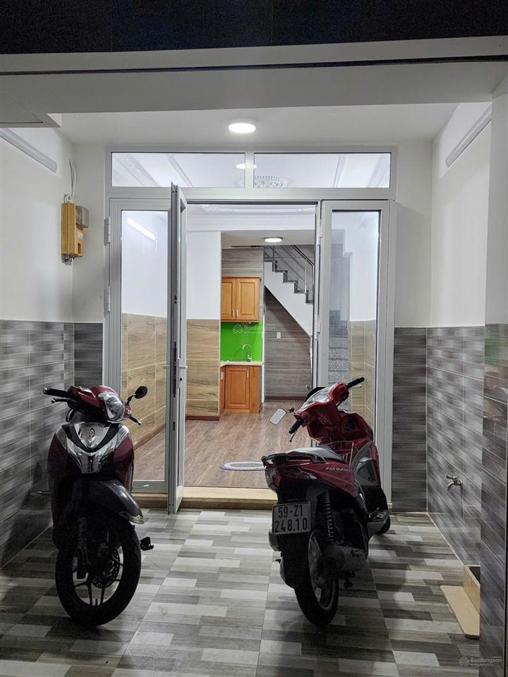 Bán nhà 3 tầng 4,5 tỷ hẻm 502 huỳnh tấn phát  p. bình thuận  quận 7