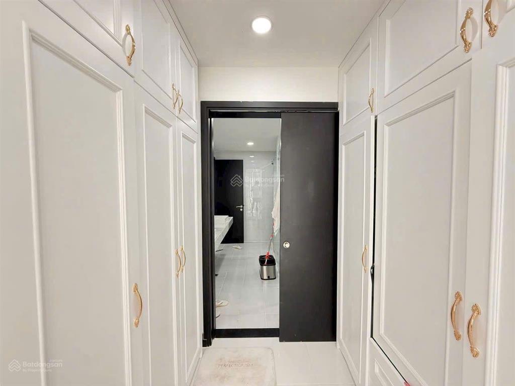 Bán nhà đường hưng thái 1, phú mỹ hưng, quận 7