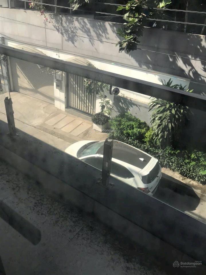 Cho thuê nhà thuê 1 trệt 2 lầu đường có hẻm xe hơi giá 20 triệu  0918 730 *** minh trang