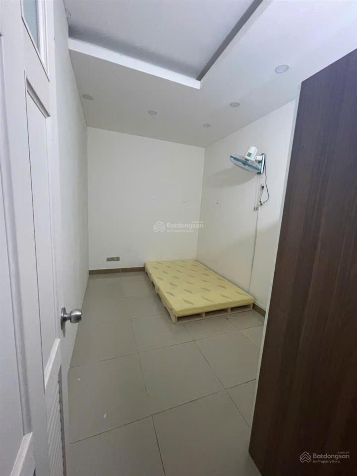 Cho thuê phòng giá rẻ trong chung cư đức khải  q7