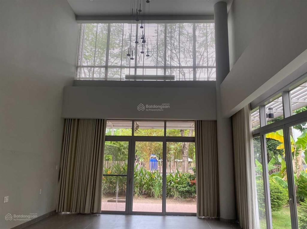 Giỏ hàng cho thuê biệt thự sân vườn 400m2  5pn và 5wc full nội thất giá 52tr/tháng 0917 497 ***