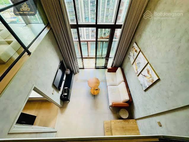 Căn hộ loft trần cao 5,4m bàn giao thô sẵn đầu chờ nhà vs, 3,8 tỷ/62m2 kh thiết kế như duplex ạ
