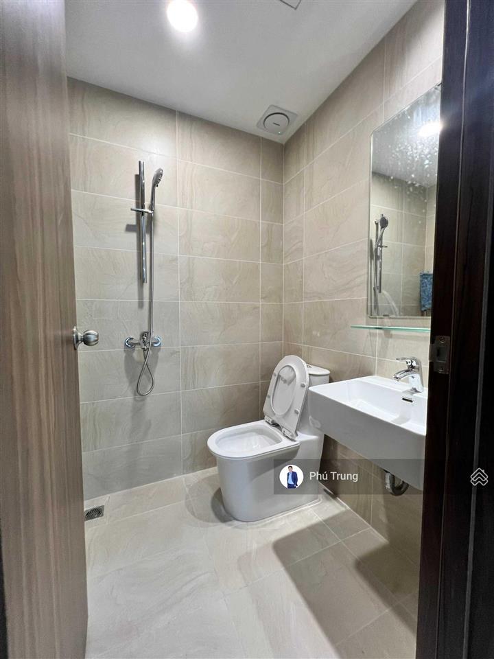 Bán gấp 2pn opal skyline, 64,4m2, chỉ 2.250tỷ, sổ hồng sẵn sang tên ngay, view đông bắc