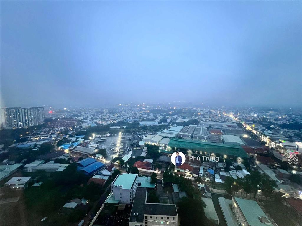 Bán gấp 2pn opal skyline, 64,4m2, chỉ 2.250tỷ, sổ hồng sẵn sang tên ngay, view đông bắc