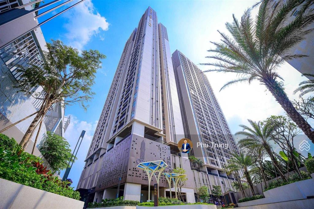 Cần bán nhanh view hồ bơi căn hộ 2pn, 2wc 61m2 đẹp thoáng opal skyline  0598 369 ***