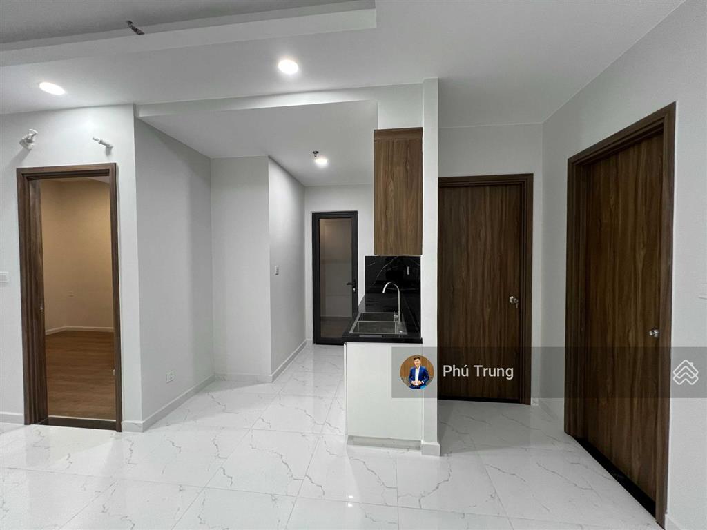 Cần bán nhanh view hồ bơi căn hộ 2pn, 2wc 61m2 đẹp thoáng opal skyline  0598 369 ***